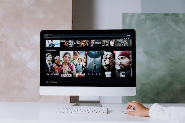 Daftar Platform Menonton Film Secara Online Yang Resmi