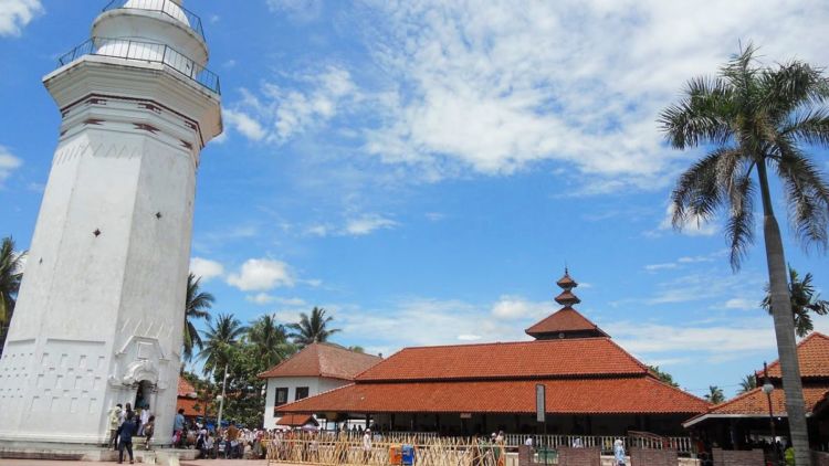 Deretan Masjid Tertua Yang Jadi Tempat Wisata Di Indonesia