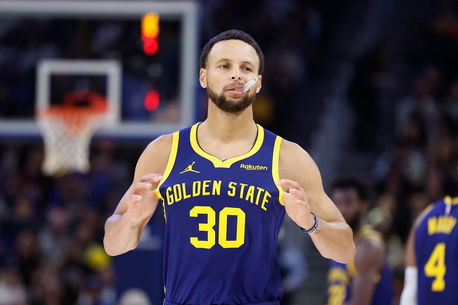 Pembasket Stephen Curry Sispesialis Tembakan 3 Poin Di NBA