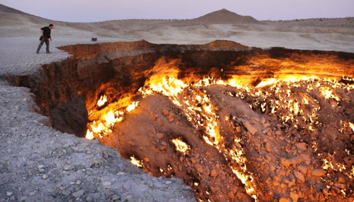 Gerbang Neraka Ini Sebutan Kawah Darvaza