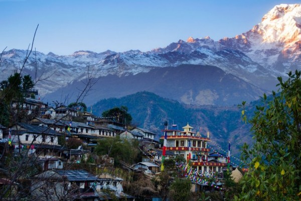 Nepal Antara Puncak Himalaya Dan Warisan Budaya Yang Kaya