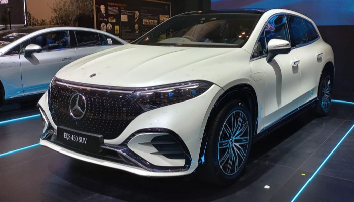 Mercedes Benz Saat Ini Menjadi Mobil Kelas Termewah