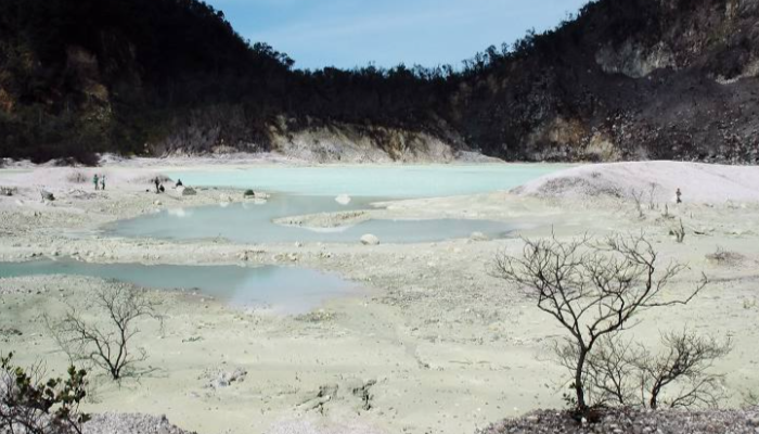 Kawah Putih Memiliki Misteri Mistis Terkait Gunung Patuha!