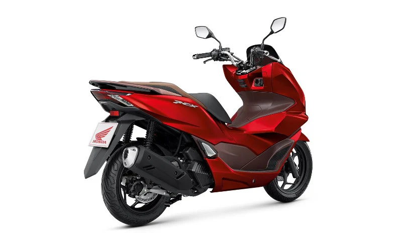 Motor PCX Honda Kini Desain Dengan Posisi Berkendara Nyaman