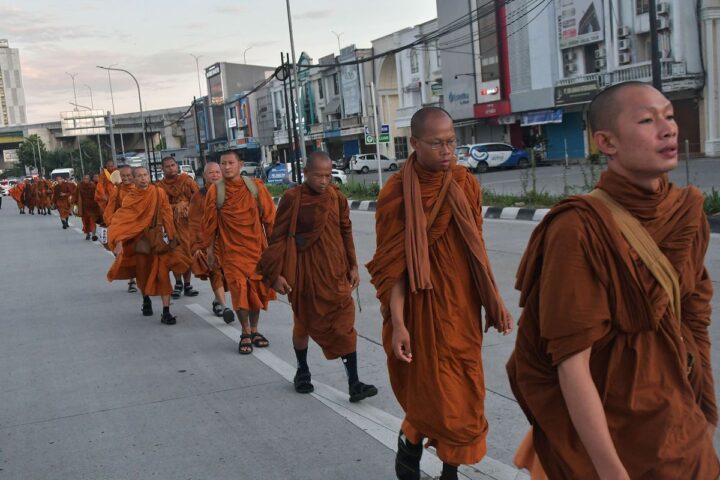 Religius Dan Spiritual Dalam Agama Buddha