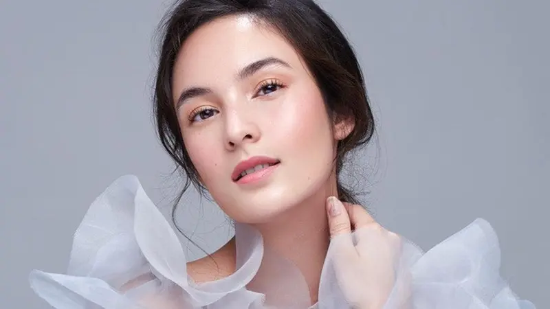 Artis Perempuan Indonesia Chelsea Islan