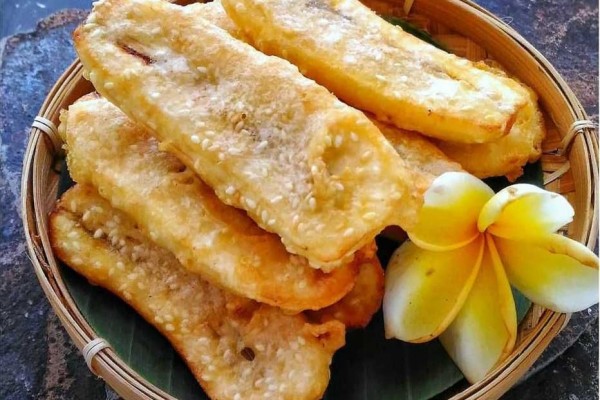 Makanan Pisang Goreng Atau Piso Surit