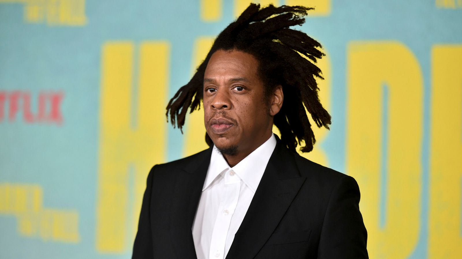 Rapper Jay Z Dibesarkan Dan Di Bentuk Dilingkungan Yang Keras