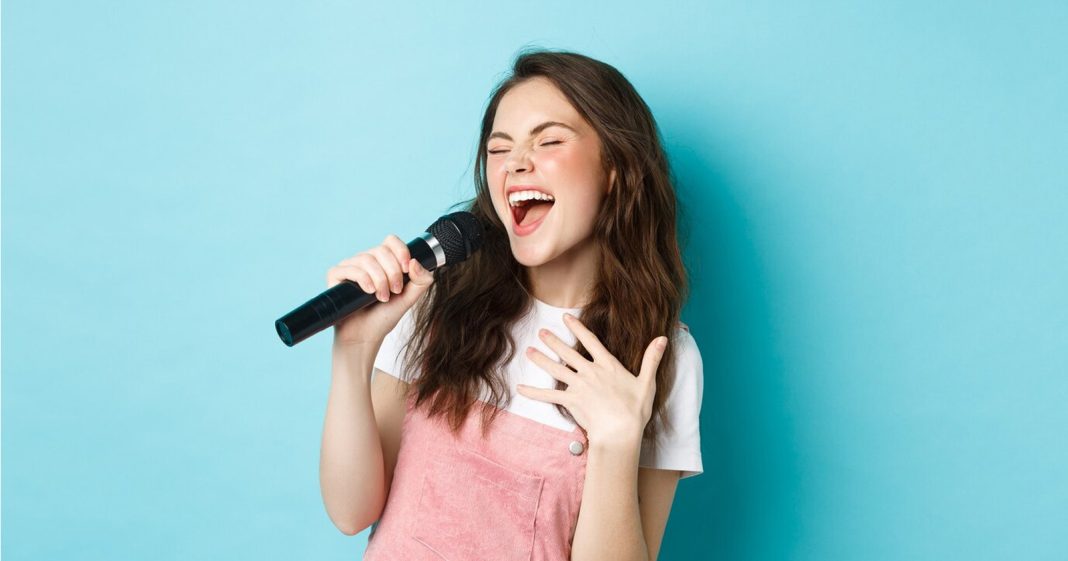 Hobi Menyanyi Bentuk Ekspresi Sebagai Kesenangan Diri