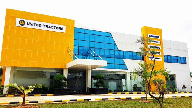 PT United Tractors Bergerak Di Bidang Distribusi Alat Berat