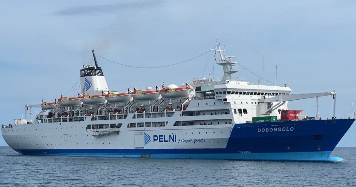 Kapal Pelni Transportasi Laut Indonesia Yang Handal