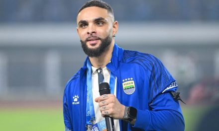 Persib Isyaratkan Debut Layvin Kurzawa Semakin Dekat
