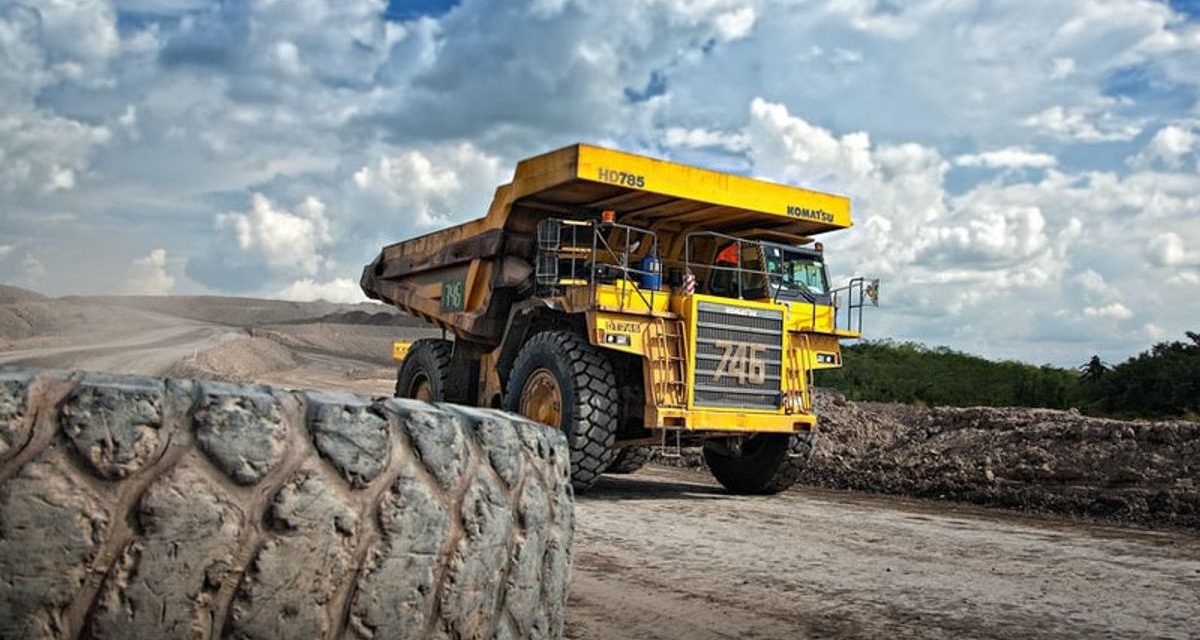 Perusahaan Adaro Energy Fokus Pada Bisnis Batu Bara