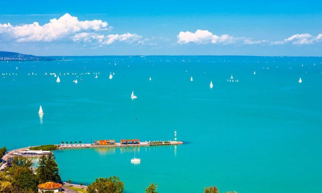 Danau Balaton Musim Panas Yang Sangat Di Inginkan Wisatawan