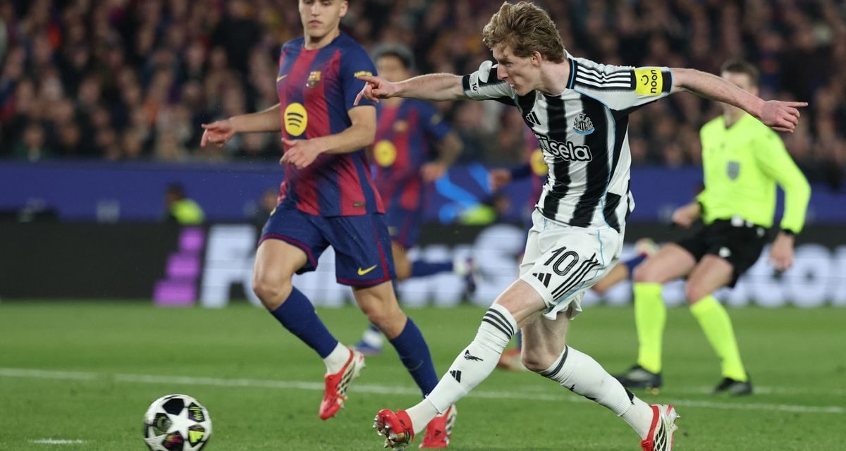 Barcelona Rekrut Anthony Gordon, Diumumkan Sebelum Pildun