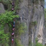 Desa Terpencil Atuleer Di China Yang Harus Melewati Tangga Maut