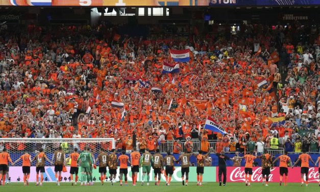 Belanda Pecahkan Rekor Brasil di Piala Dunia Usai Bantai Swedia