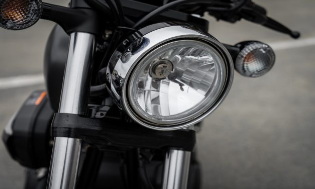 Cara Efektif Memilih Lampu Penerangan Pada Motor Anda
