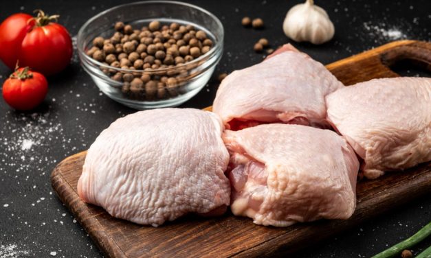 Konsumsi Ayam Mentah Dalam Diet, Ini Resikonya