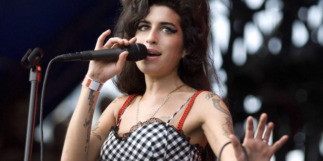 Amy Winehouse Memiliki Masalah Dengan Narkoboy