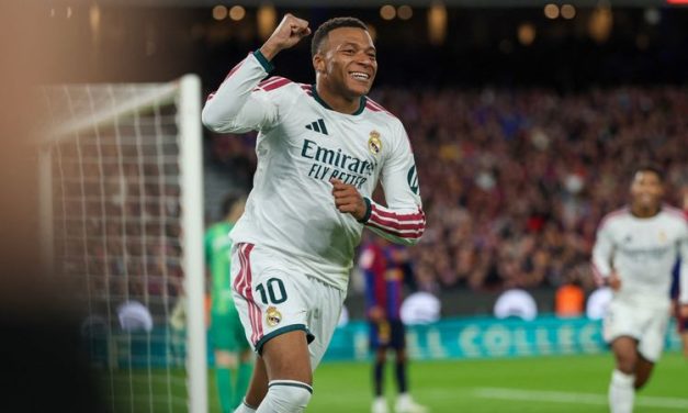 Los Blancos Menangi El Clasico Perdana Musim Ini