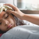 Solusi Rumahan Untuk Mengatasi Panas Si Kecil